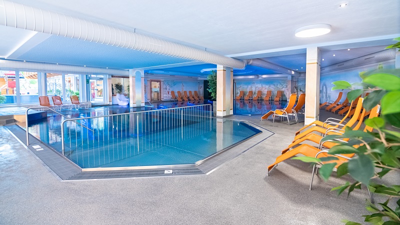 Hallenbad5
