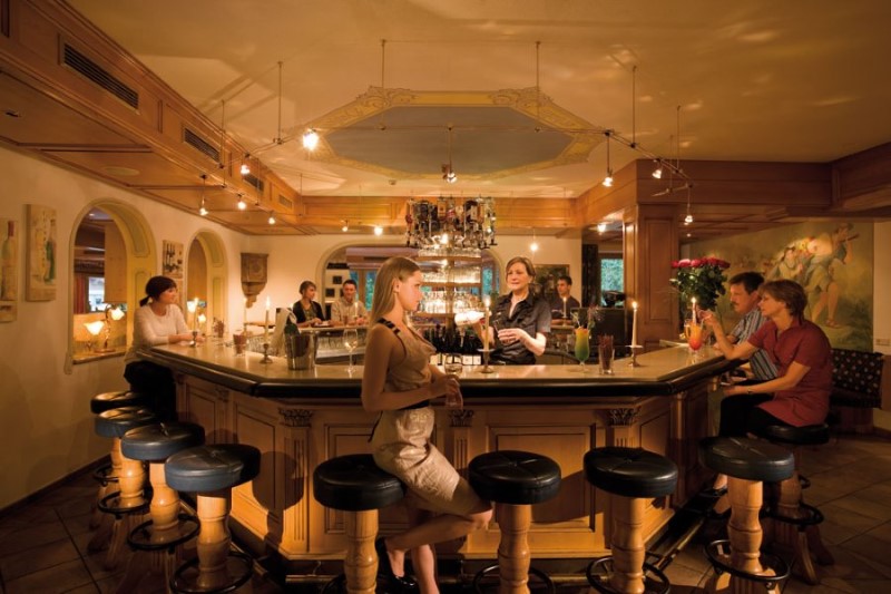Blaue Bar Komp